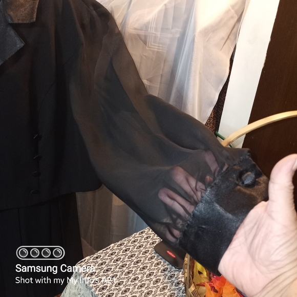 Hellen Blake  Evening  jacket med. - Picture 8 of 10